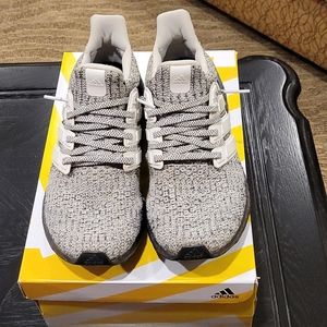 Grey Ultraboost grey size 8